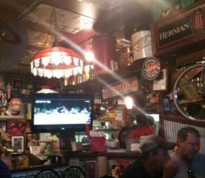 Sanford's Pub and Grub