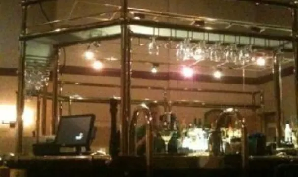 Bear's Paw Bar & Grill