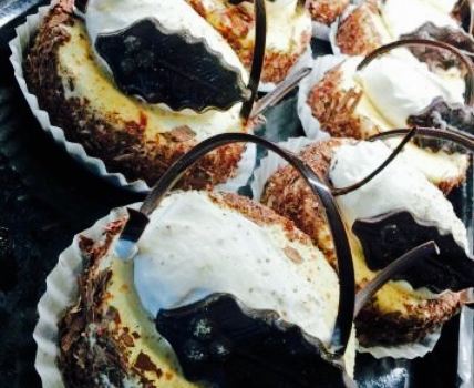 Willow Cakes & Pastries
