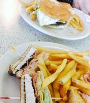 Rocking' Comet Diner
