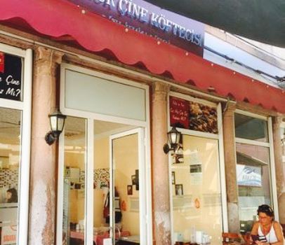 Meshur Cine Koftecisi Yeliz'in Yeri