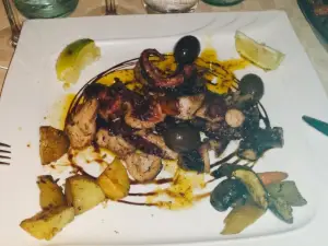 Il Cortile Wine & Dine