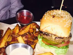 Esquire Tavern