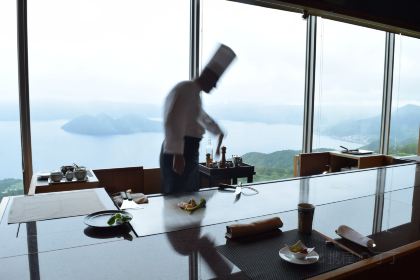 WINDSOR OUT OF AFRICA