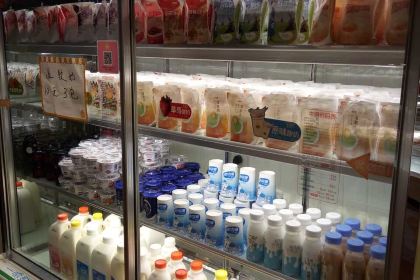 一鸣真鲜奶吧(世纪金源店)