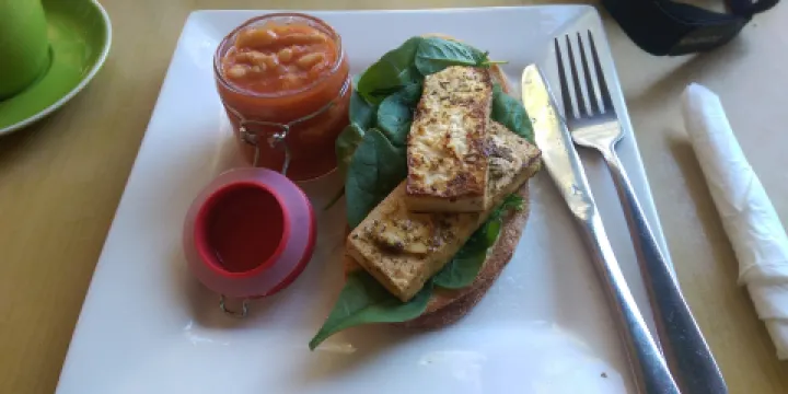 Livefast Lifestyle Cafe