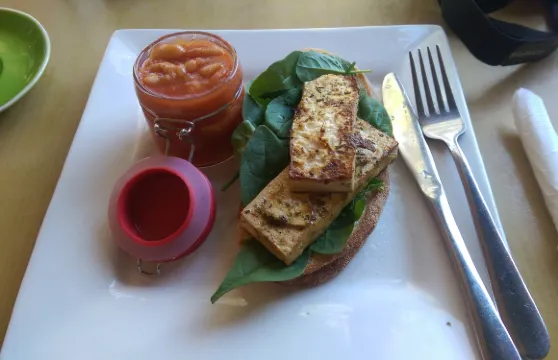 Livefast Lifestyle Cafe