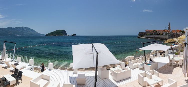 Dukley Beach Lounge