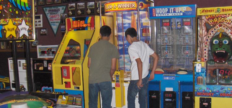 Shakey's Pizza Parlor