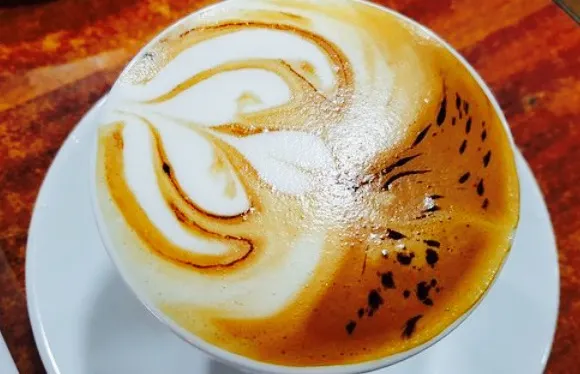 Barista-Khine Coffee Shop