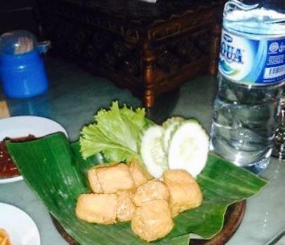 Rumah Makan Pondok Kelapa
