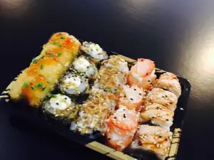 Roiyaru Sushi House