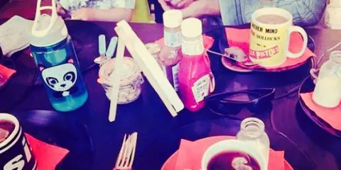 Katies Vinyl Bar & Kitchen