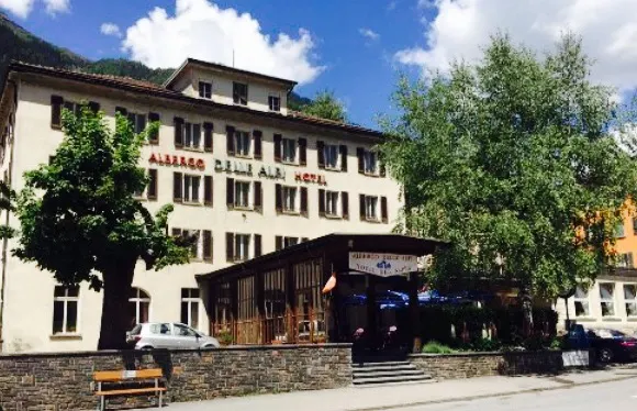 Hotel des Alpes