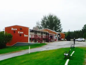 The Duck Cove Inn and Dining Room