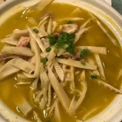 YiJiaRen (HuaiHe Road) User Photo