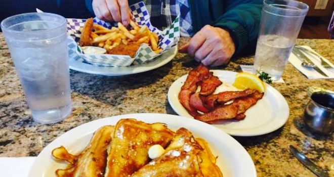 Cottage Cafe & Fireside Lounge