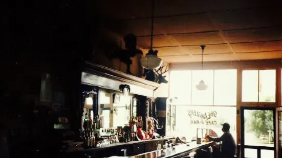 Antlers Cafe & Bar
