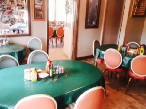 Cindy B's Motel and Cafe