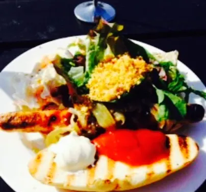 Quayside Bar and Lounge