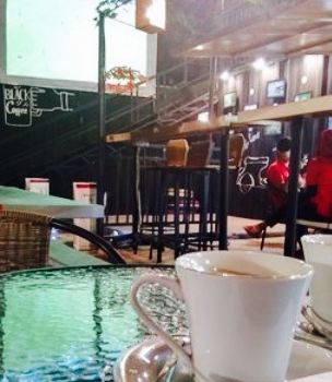Food Cargo Cafe