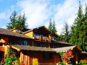 Bella Coola Mountain Lodge