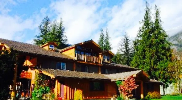 Bella Coola Mountain Lodge