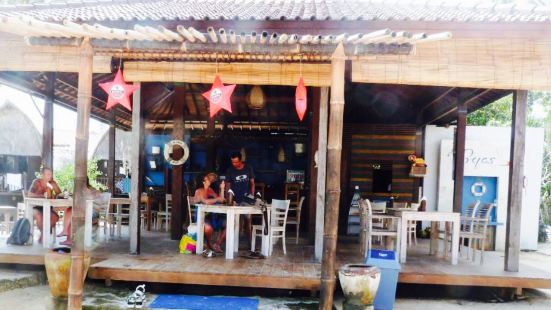 DByas Dream Beach Club and Warung