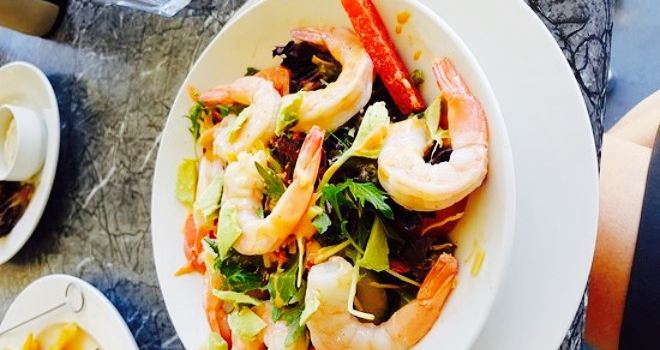 Breakwater Bar and Restaurant