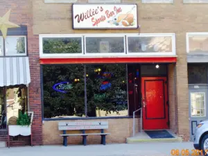 Willie's Sport Bar & Grill