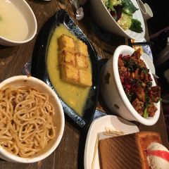 Yihaiyujiashifu·penglaibenbangcai User Photo