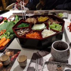 Korean JiangJun NiuPai KaoRou Restaurant (XinYang Road) 여행 사진