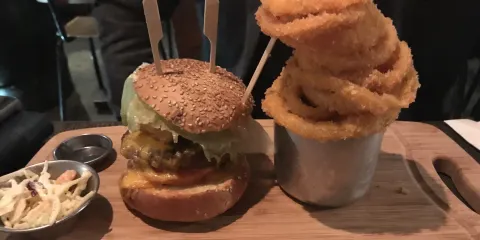 Blend Gourmet Burger