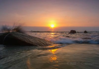 Pantai Teluk Cempedak