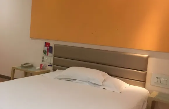 銀座佳驛輕居酒店（濱州渤海五路店）