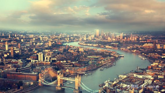 Thames River + Leeds Castle + Dover White Cliffs + Canterbury Cathedral one-day tour