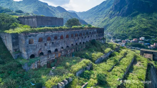 十三層遺址