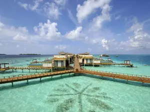 Angsana Velavaru Island