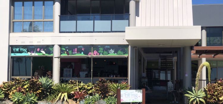 Fat Frog Beach Cafe