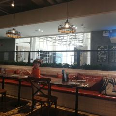 万禾都市农场 Brunch·Bistro(长宁来福士店) User Photo