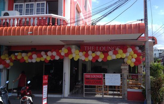 The Lounge - Cafe - Sports Bar