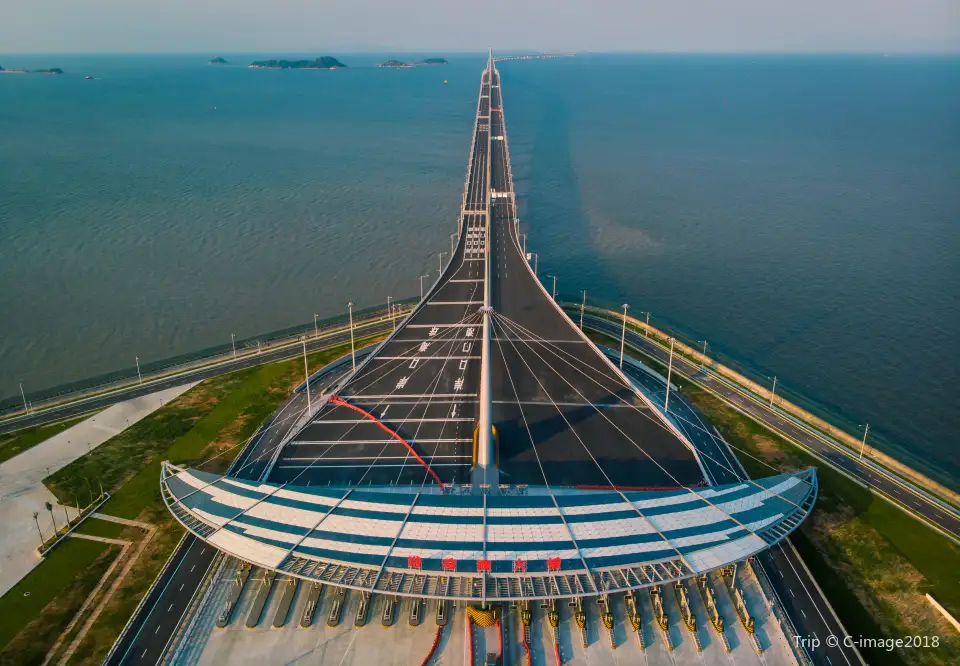 4_Hong Kong-Zhuhai-Macao Bridge Boat Tour