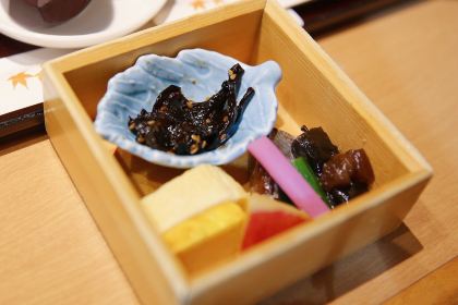 Tsukihitei Kintetsu-Nara-ekimae