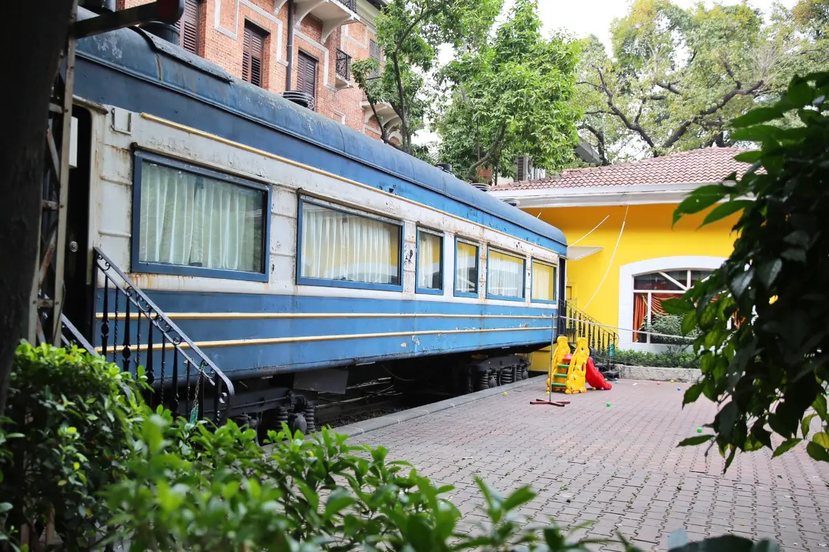 Shamian Island | Locomotive French Restaurant