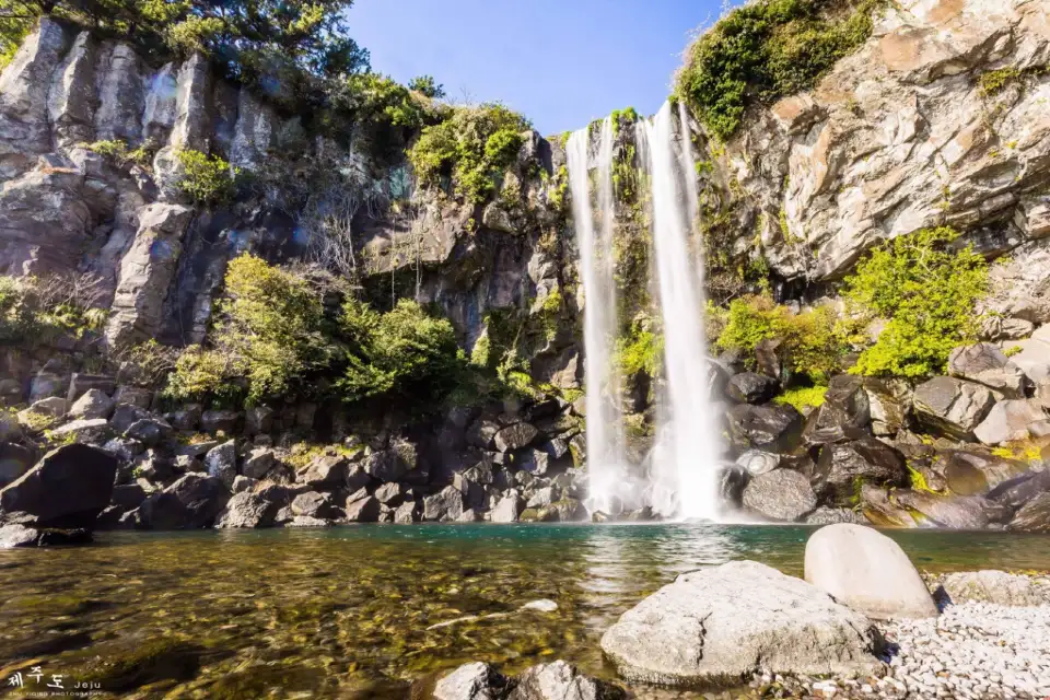 Jeongbang Waterfall