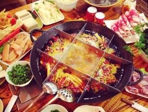 唯爱回转式自助火锅(正龙路店) User Photo