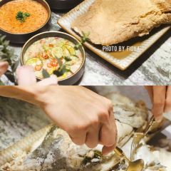 Queen·Cheuk Yuet User Photo