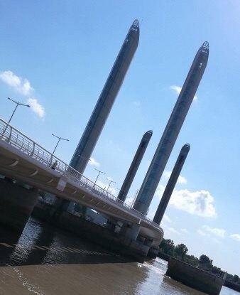 Jacques Chaban-Delmas Bridge