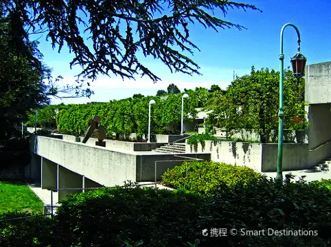 Hotels near Oakland Museum of California