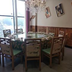 村裡人家燉菜館東聯店張用戶圖片